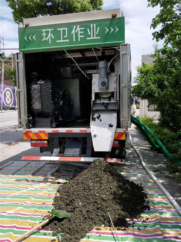 阿拉善右淤泥干湿分离